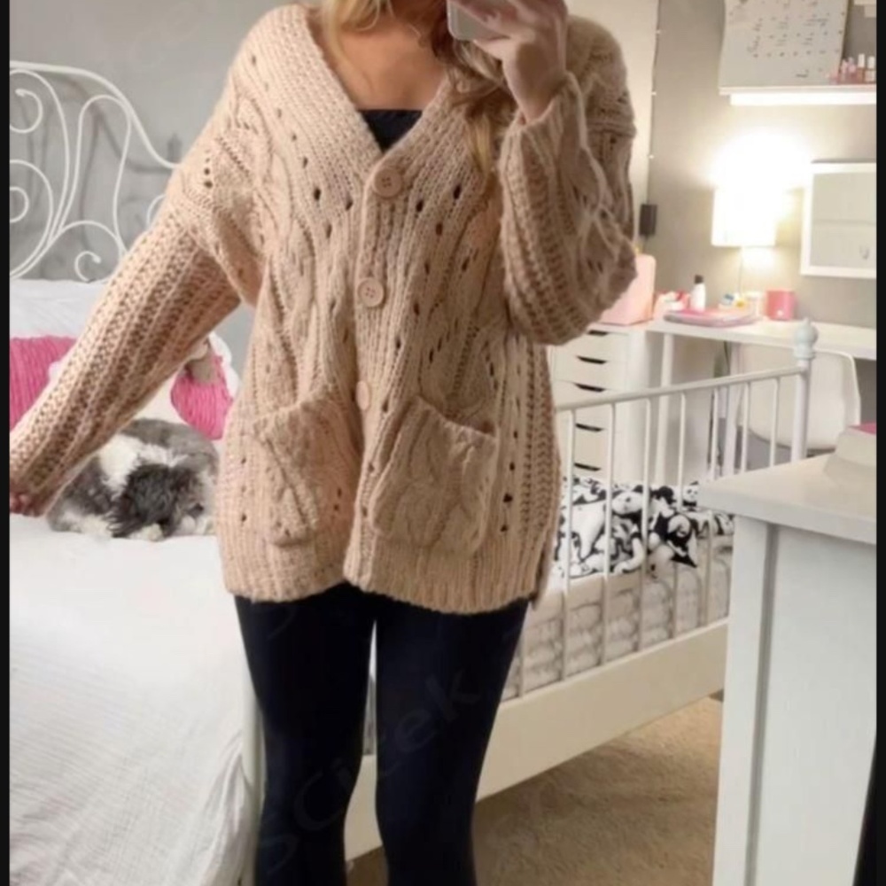 Beige cardigan